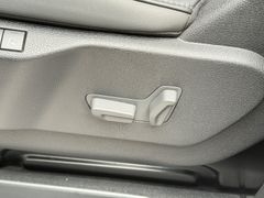 PEUGEOT Traveller 2.0 Allure L3*LED*Standh.*AHK*7-Sitzer