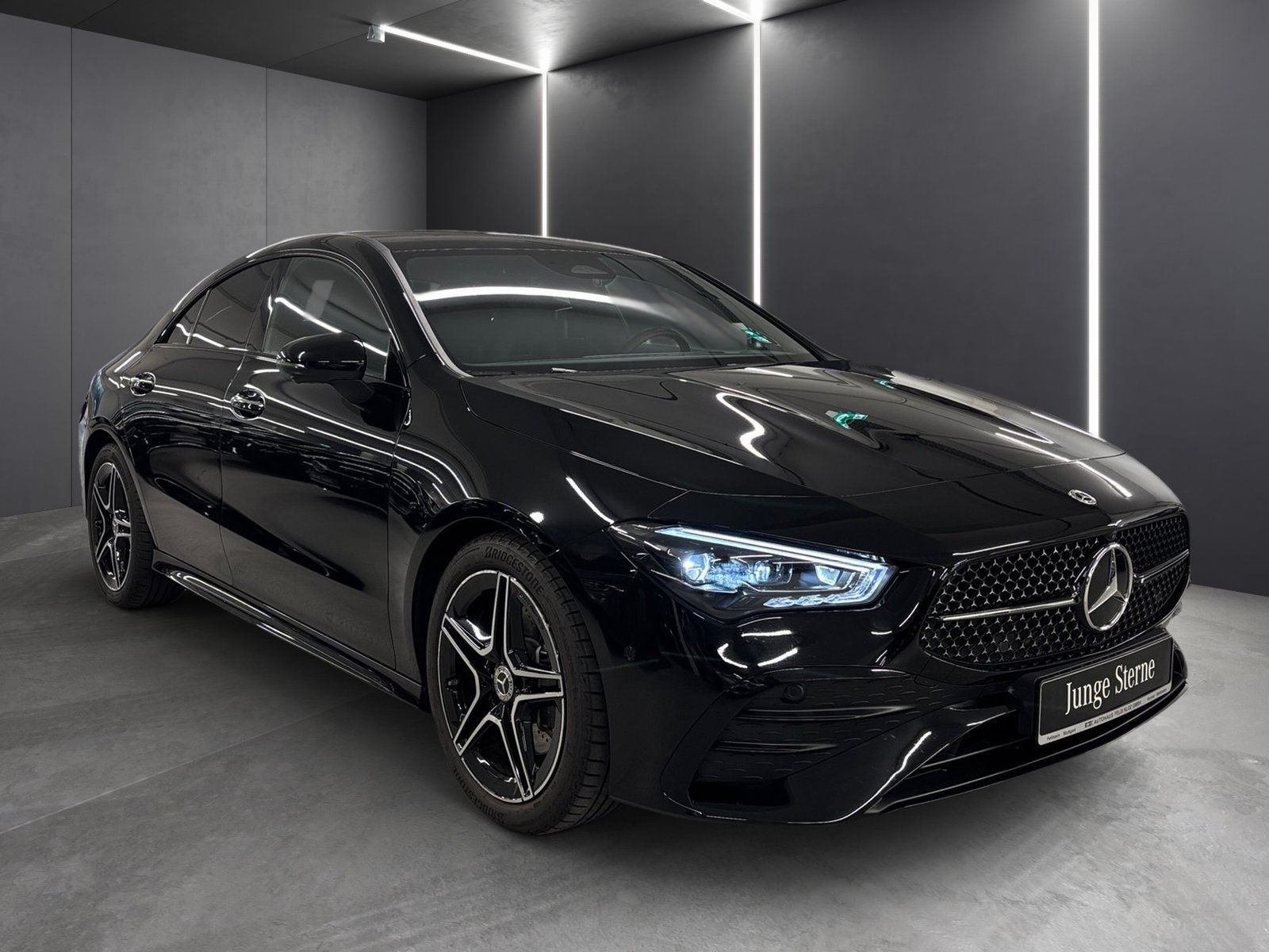 Fahrzeugabbildung Mercedes-Benz CLA 200 AMG*Burmester*Distro*Night*MultiBeam*360