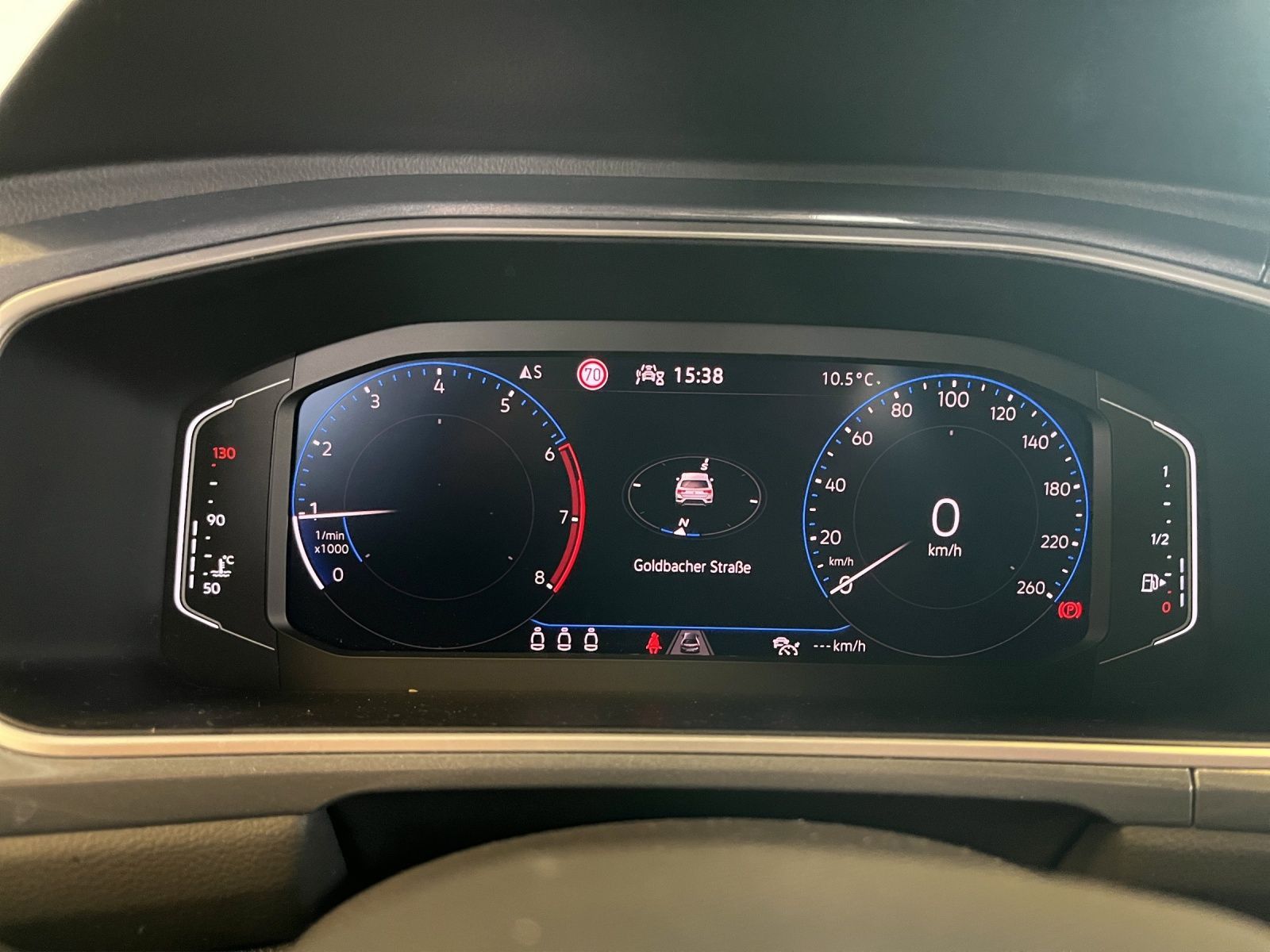 Volkswagen T-Roc - Bild 11