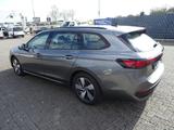 Volkswagen Passat Variant 1.5 eTSI 110 kW DSG LED PDC SHZ - VW Passat Variant von 2025