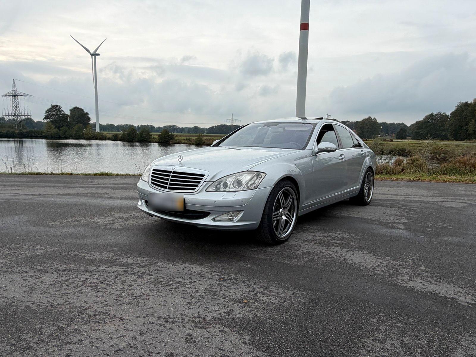 Mercedes-Benz S 320