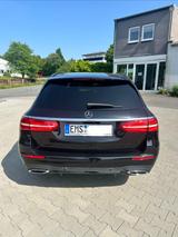 Mercedes-Benz E 220d 4MATIC T AMG Line|Night|Distronic|AHK - Mercedes-Benz E 220: Standheizung