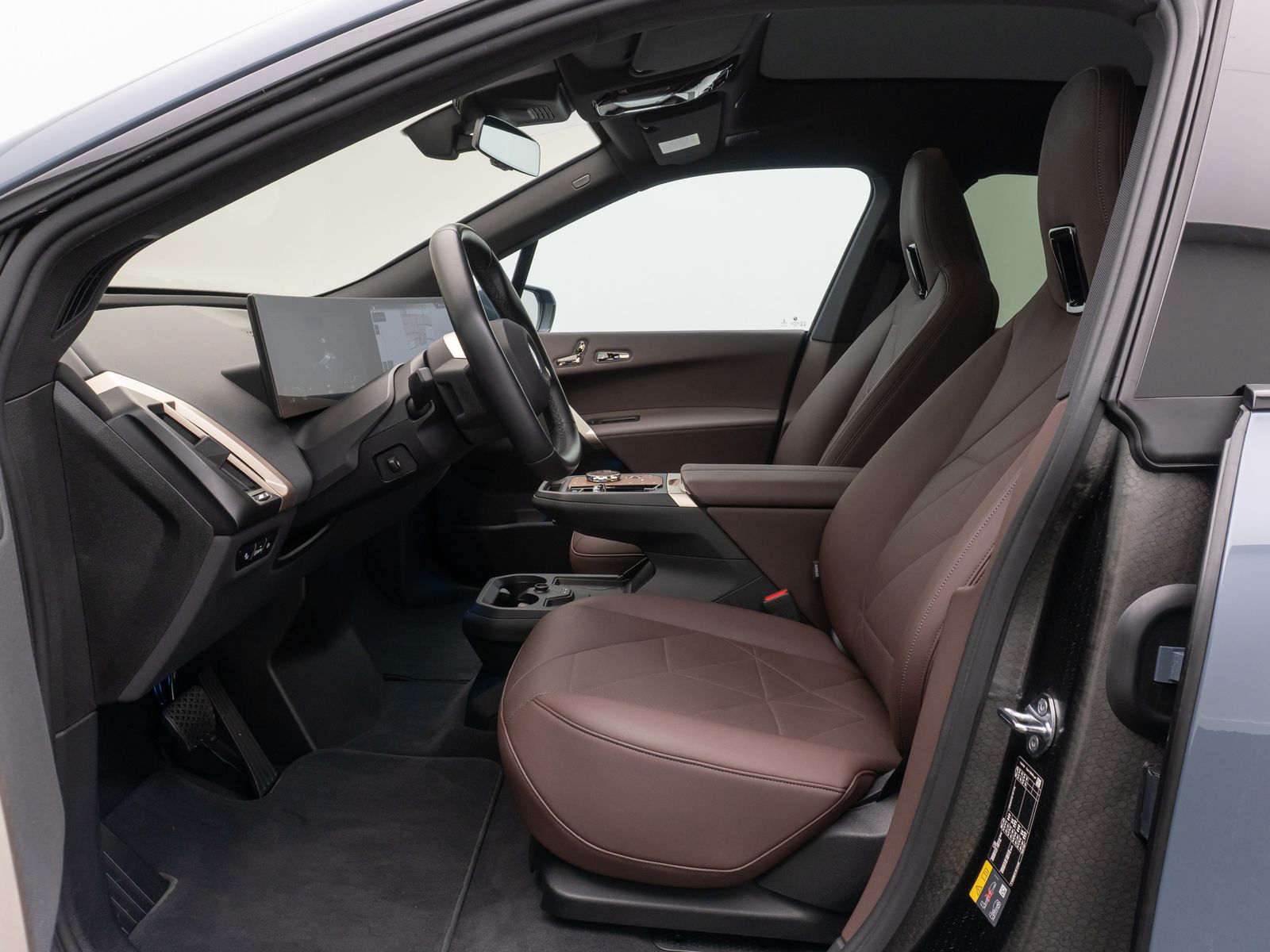 Fahrzeugabbildung BMW iX xD50 360°Laser B&W SoftC SkyLounge DAB 22Zoll