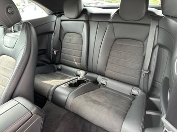 Fahrzeugabbildung Mercedes-Benz C 180 Cabrio 2x AMG Line