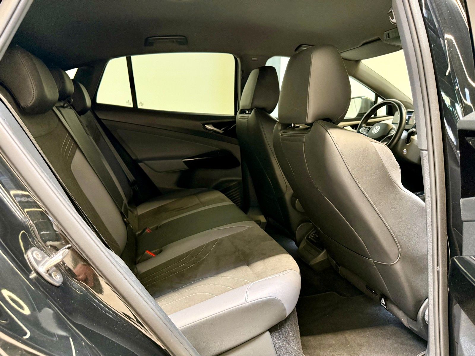 Volkswagen ID.5 PRO 128 kW 82KWh*AHK*IQ.LIGHT*AMBIENTE*SHZ foto 21