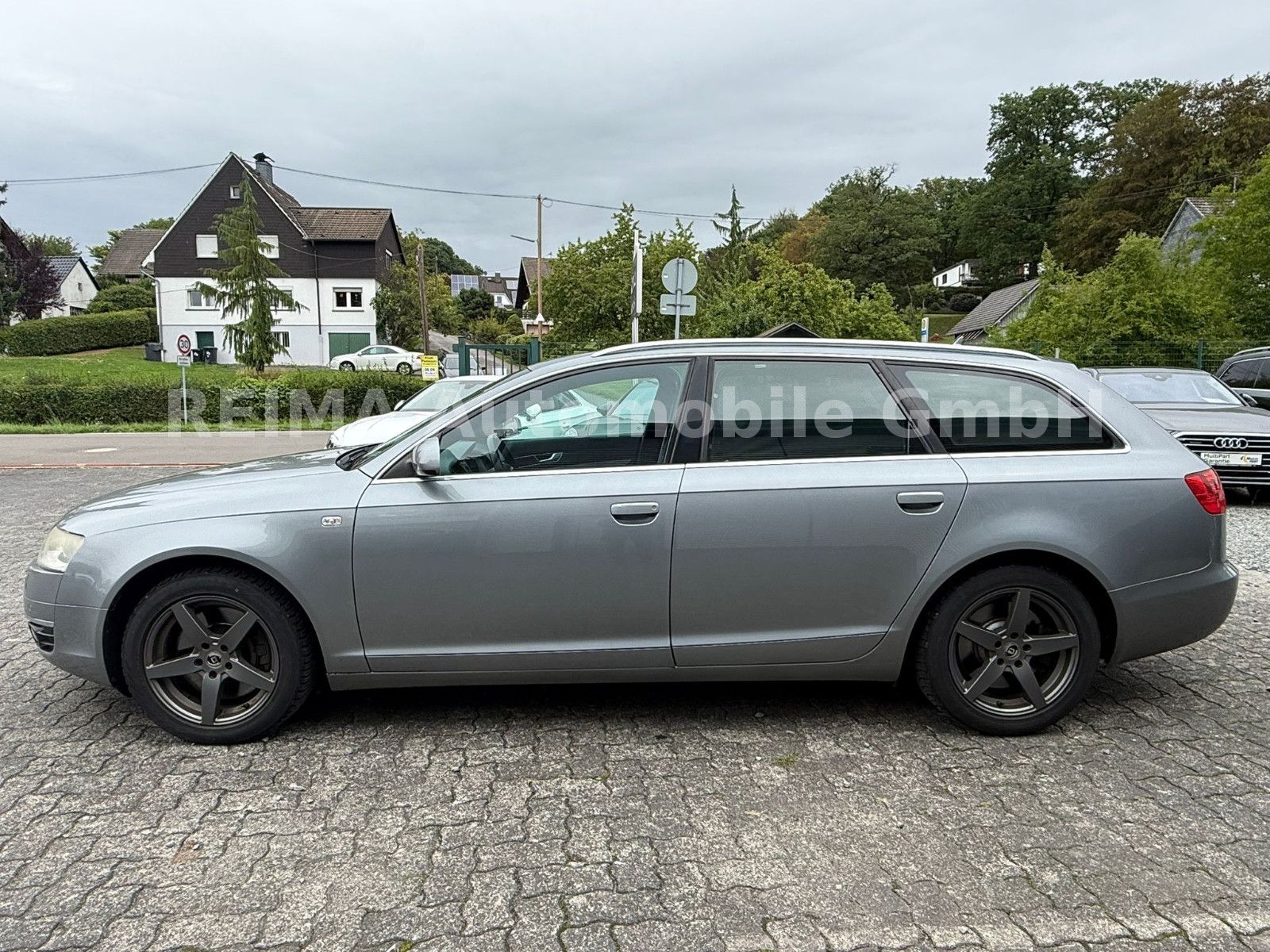 Fahrzeugabbildung Audi A6 Avant 2.7 TDI quattro, AHK, Xenon