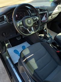 Volkswagen Tiguan Allspace - 11