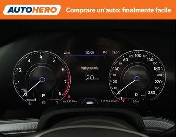Volkswagen Touareg - 12