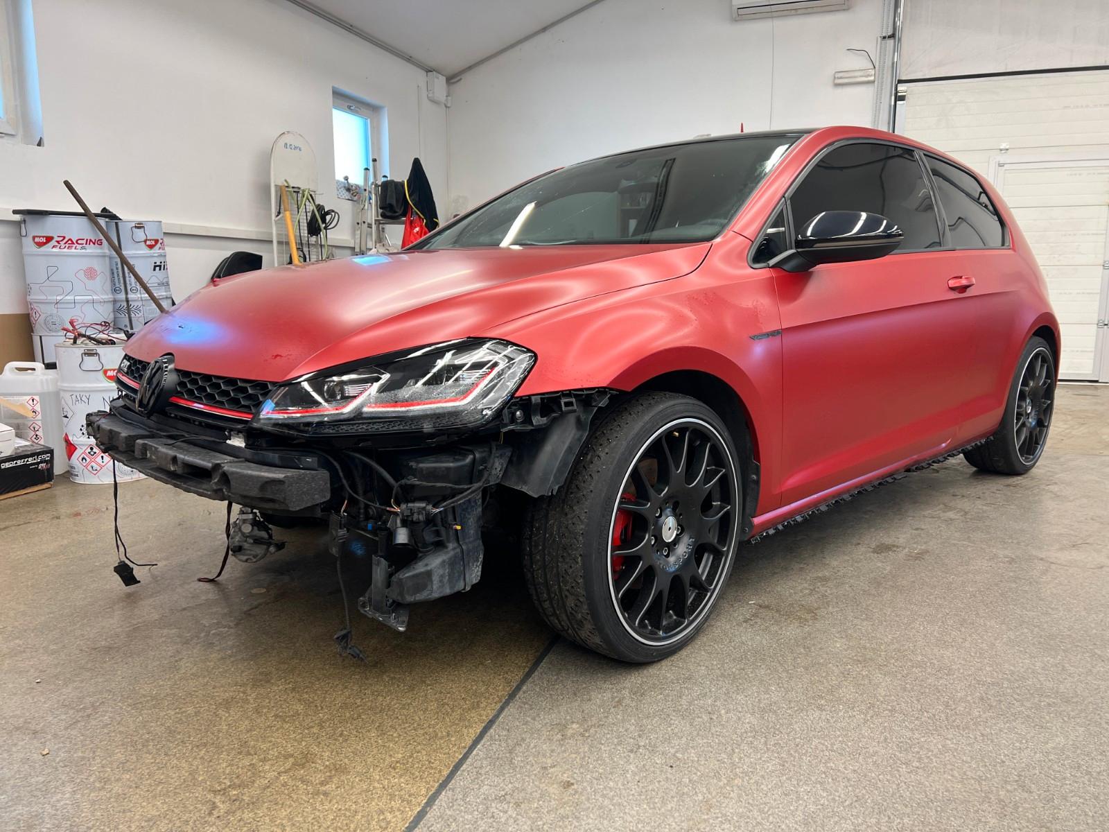 Volkswagen Golf VII  GTI SITZHZ/KLIMA/APR/PDC/LOW MILEAGE