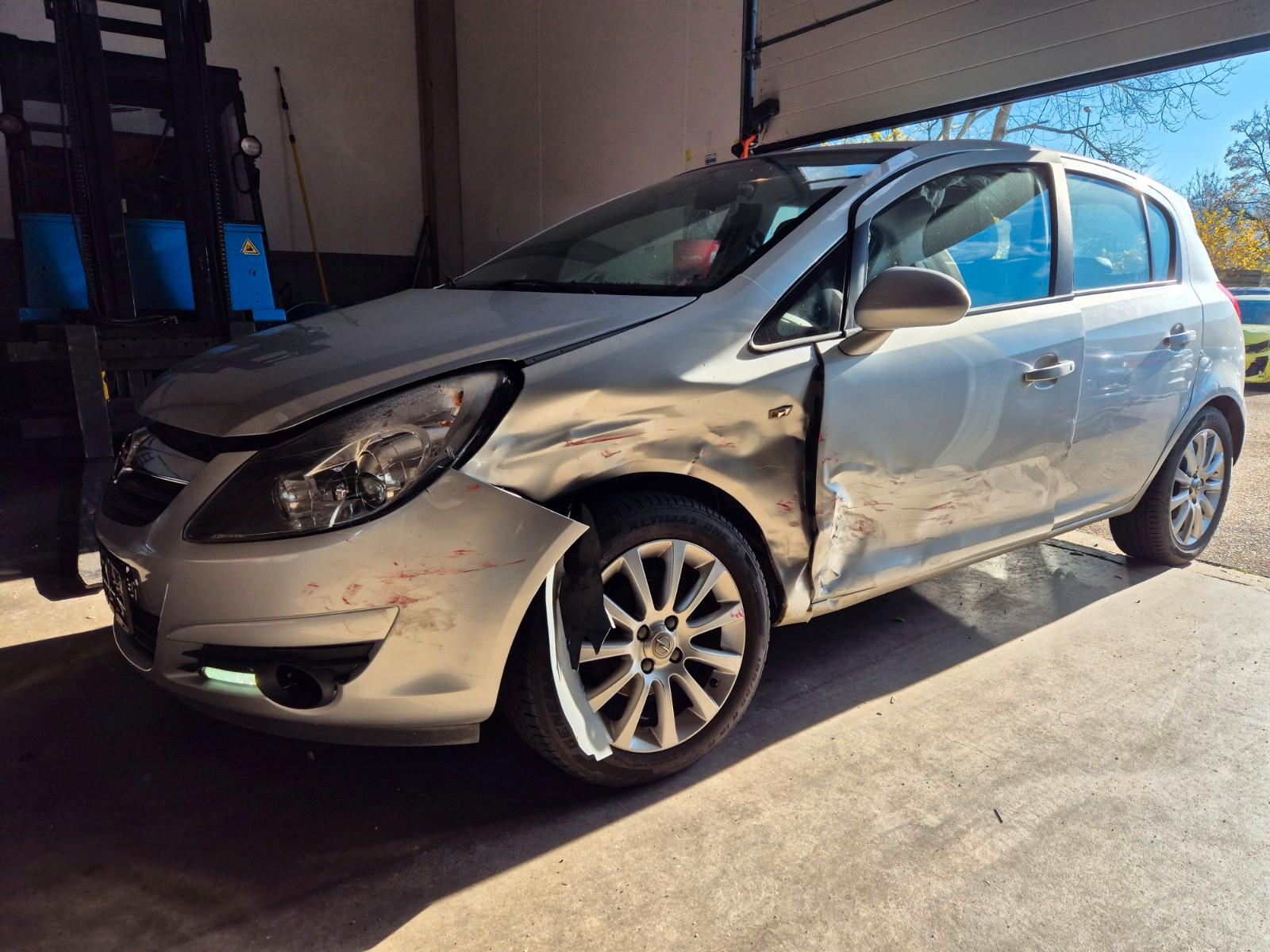 Opel Corsa 1.4 Twinport Edition