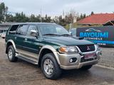 Mitsubishi Pajero Sport 2.5 TD GLS - Mitsubishi Pajero: Sport
