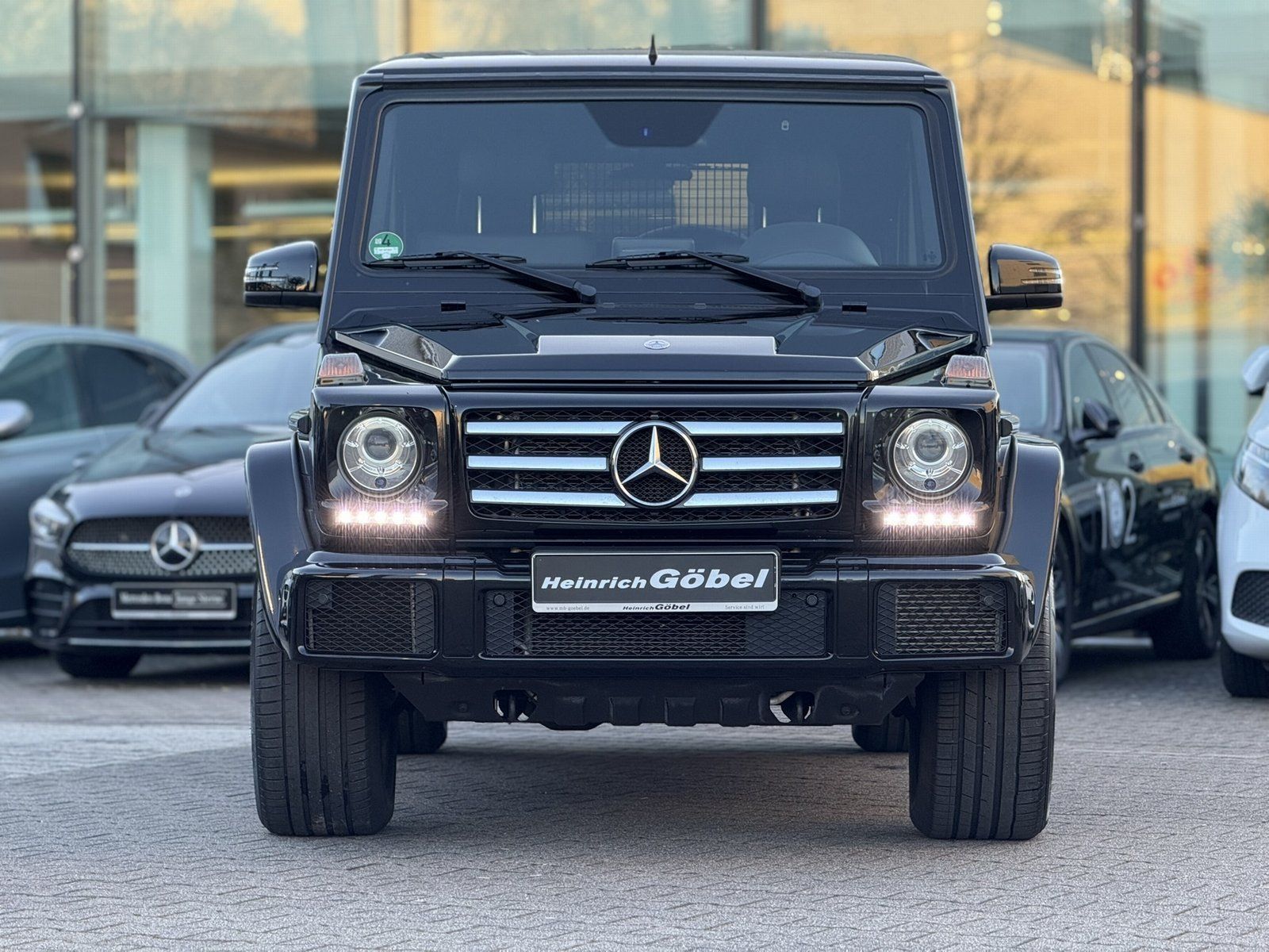 Fahrzeugabbildung Mercedes-Benz G 500 AHK*SCHIEBEDACH*STANDHEIZUNG+HARMAN-KARDON