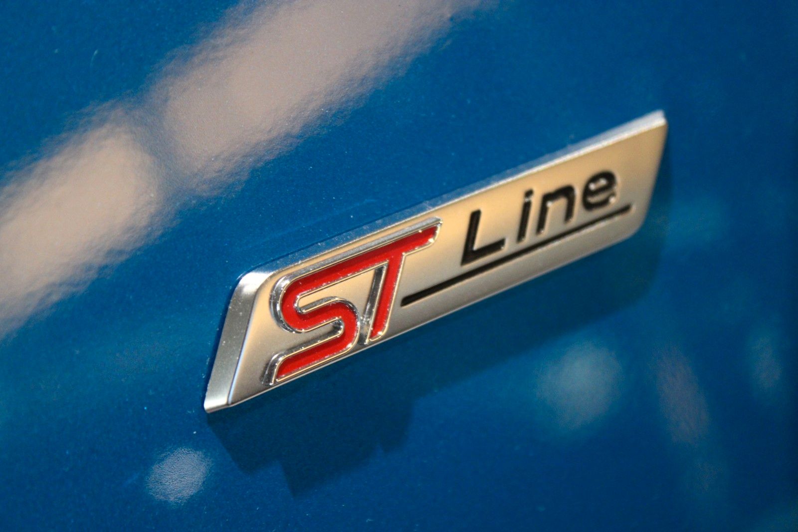 Fahrzeugabbildung Ford Puma 1.0 EcoBoost Hybrid ST-Line Automatik + GJR