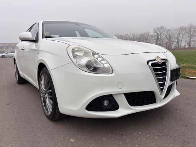 Alfa Romeo Giulietta Turismo 1,6 JTD-Klimatr-Alu-Eur5-