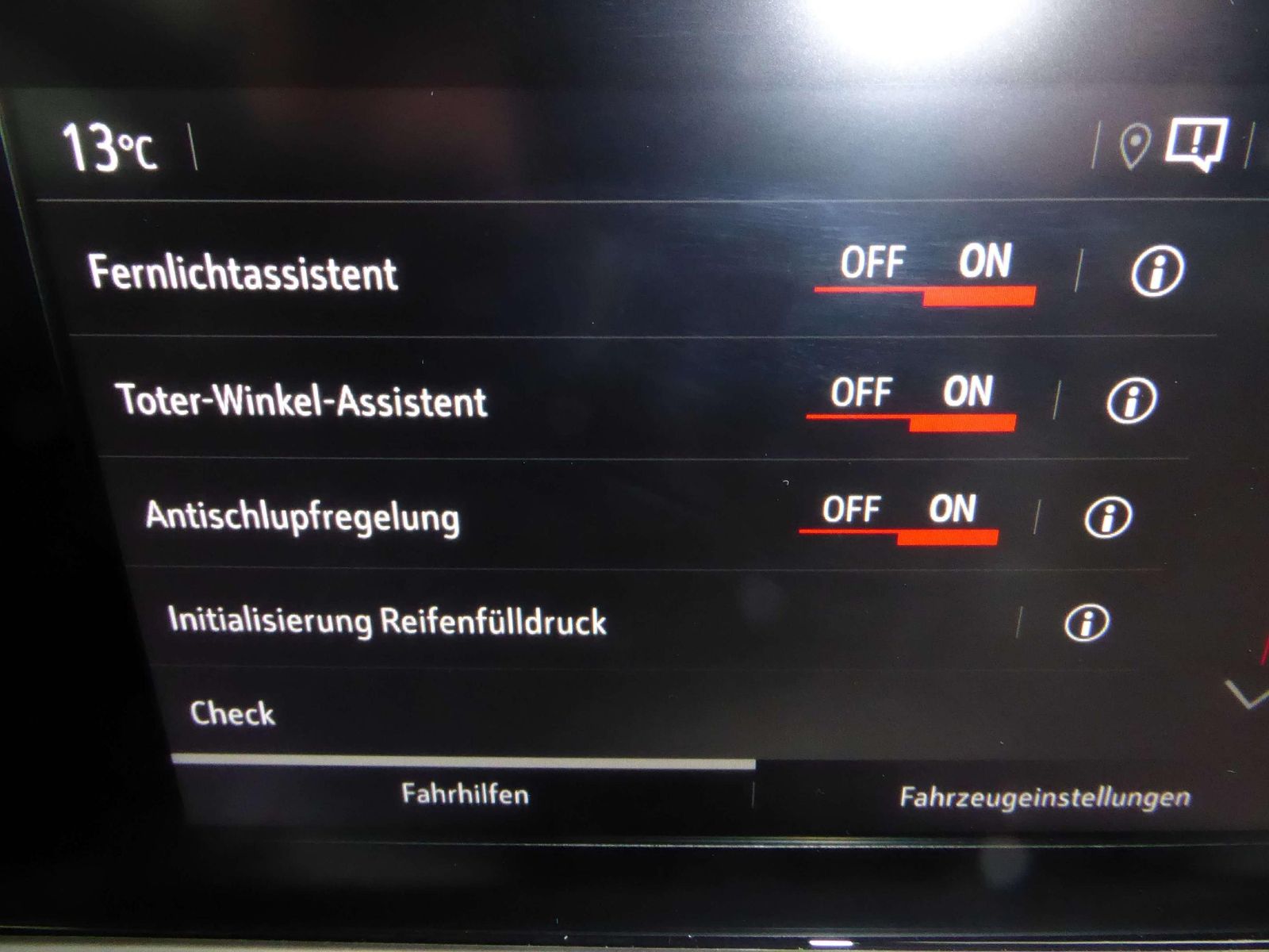 Fahrzeugabbildung Opel Mokka Elegance 1.2l 131PS Automatik/Navi!
