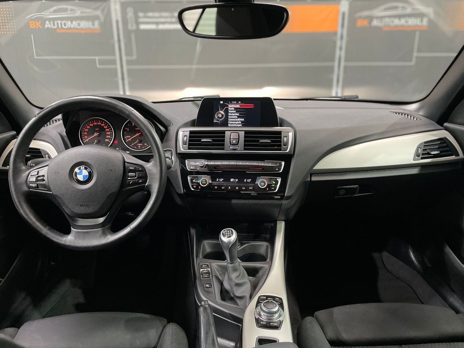 Fahrzeugabbildung BMW 218 d Advantage#Sport#Bi-Xenon#Navi#PDC#Tempo