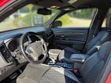 Mitsubishi Outlander Intro 2.4 Plug-in Hybrid 4WD 8-fach - Mitsubishi aus 2018