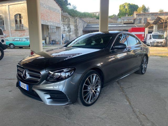 Mercedes-Benz MERCEDES-BENZ E 220 d Auto Premium AMG