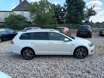 Volkswagen Golf - 4