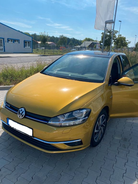 Image of Volkswagen Golf