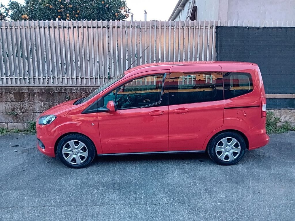 Image of Ford Tourneo Courier