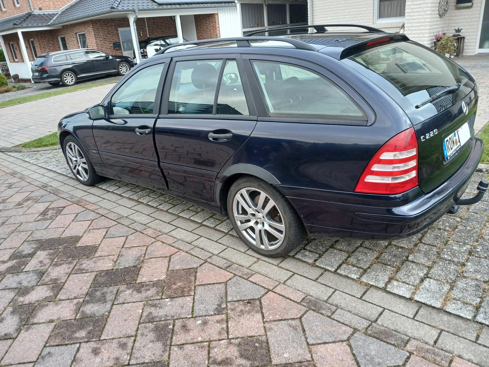 Mercedes-Benz C220 2005 — engine 2.148 cm³, 150 HP (110kW)