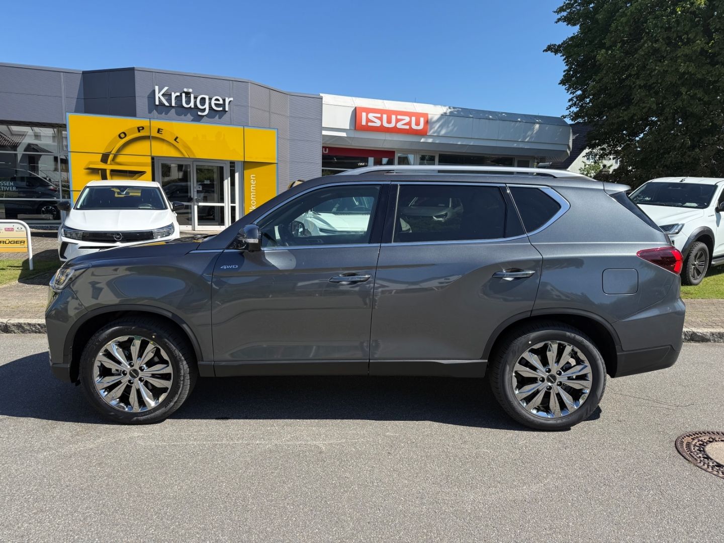 Fahrzeugabbildung KGM Rexton Lux 2.2 4WD Leder 360 Kamera