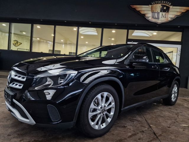 Mercedes-Benz GLA 180 Style AHK/PDC/Business/TEILLEDER/HU-NEU