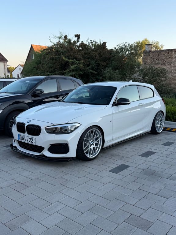 Image of BMW M140i