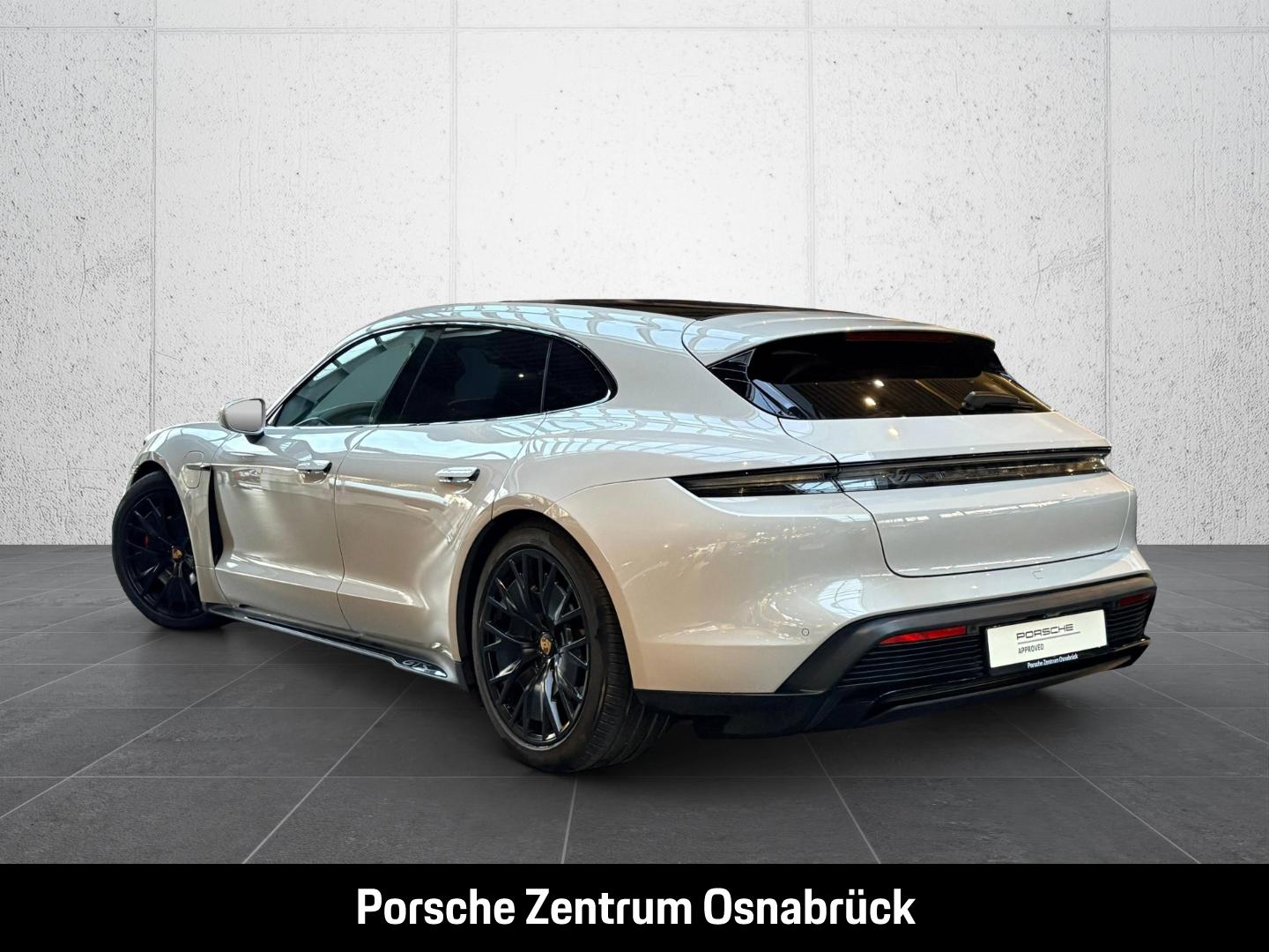 Porsche Taycan GTS Sport Turismo Pano BOSE Head-Up InnoD