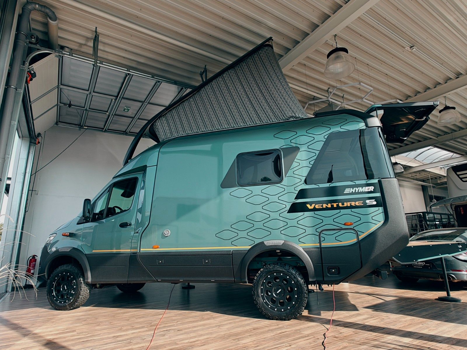 Fahrzeugabbildung HYMER / ERIBA / HYMERCAR VENTURE S 4x4 2026 by palmo