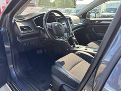 Fahrzeugabbildung Megane IV Grandtour Intens 1.3 TCe 140 EU6d