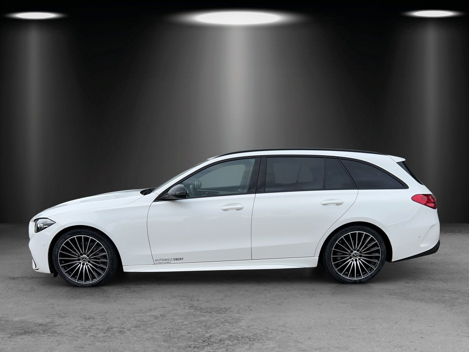 Fahrzeugabbildung Mercedes-Benz C 220 d T AMG AHK Night DISTRO 360° Memory 19"