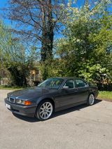 BMW 730i E38 V8 Rostfrei, Scheckheft, TOP ... - BMW 730: E38