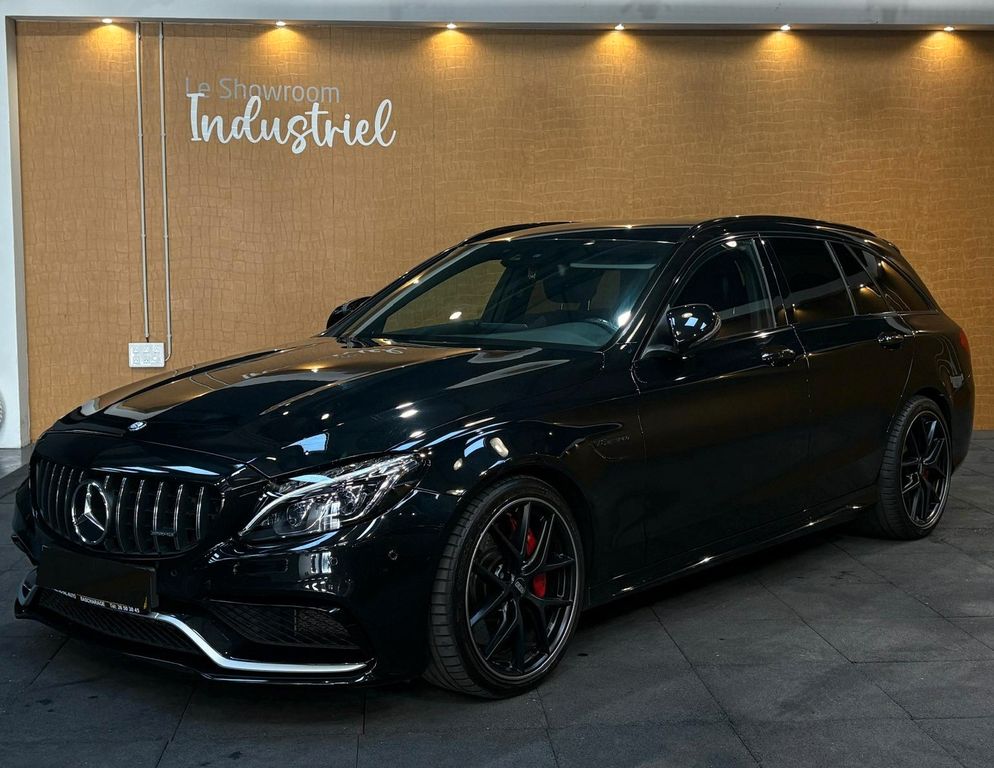 Mercedes-Benz C 63 AMG