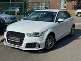 Audi A3 ambition 1.8 XENON SHZ PDC BLUETOOTH WENIG KM - gebrauchte Kleinwagen in Lünen