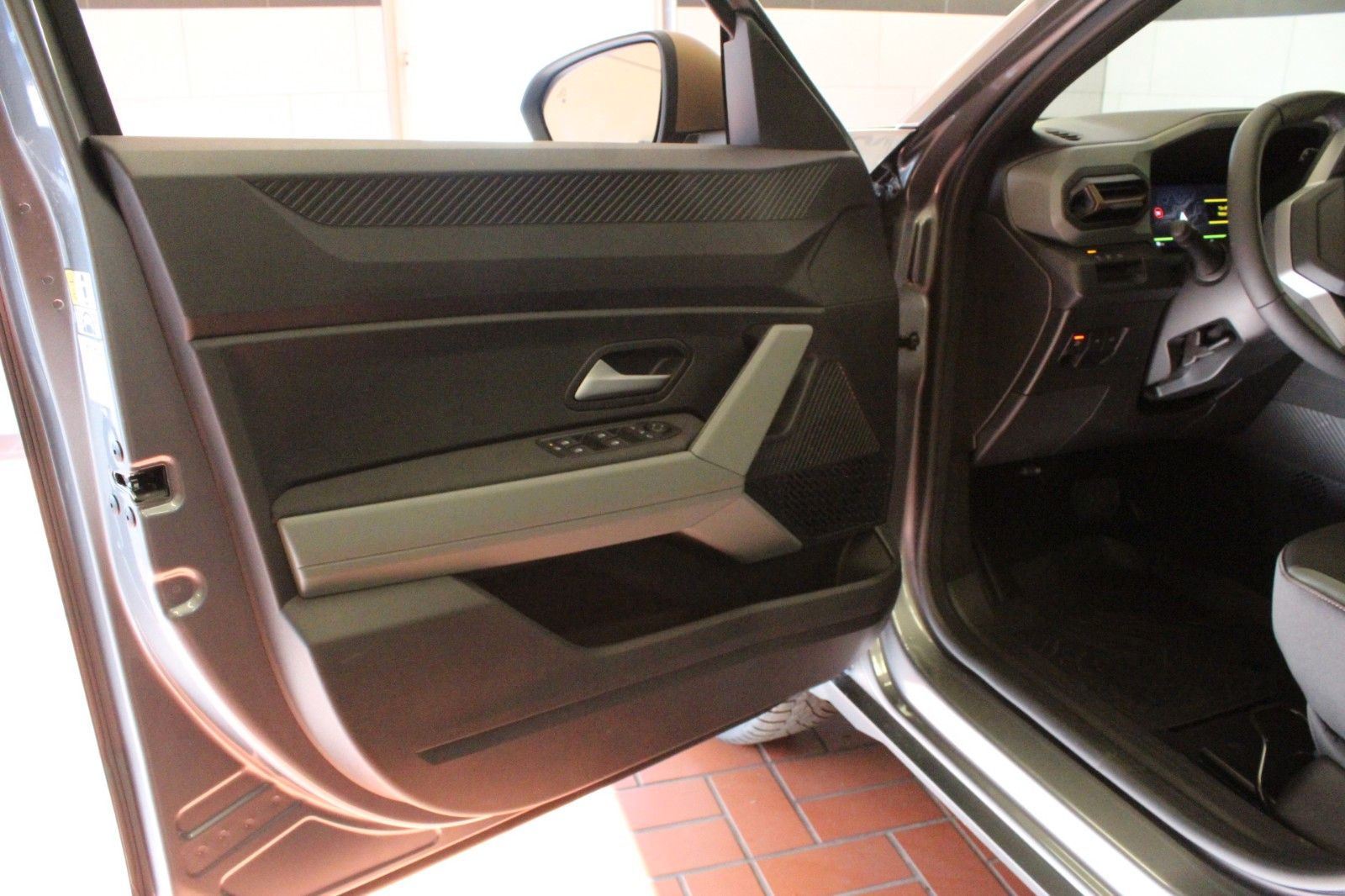 Fahrzeugabbildung Dacia Bigster  Hybrid G 150  4 X4 Extreme