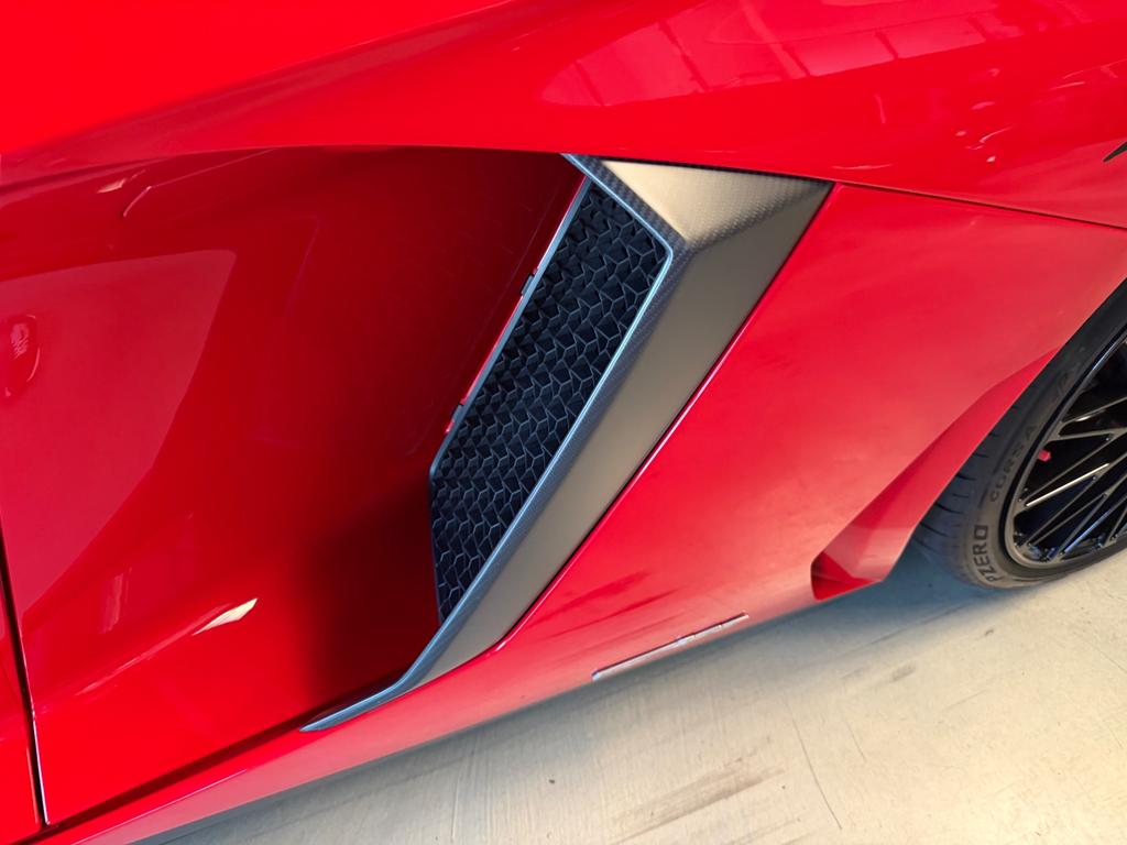 Lamborghini Aventador