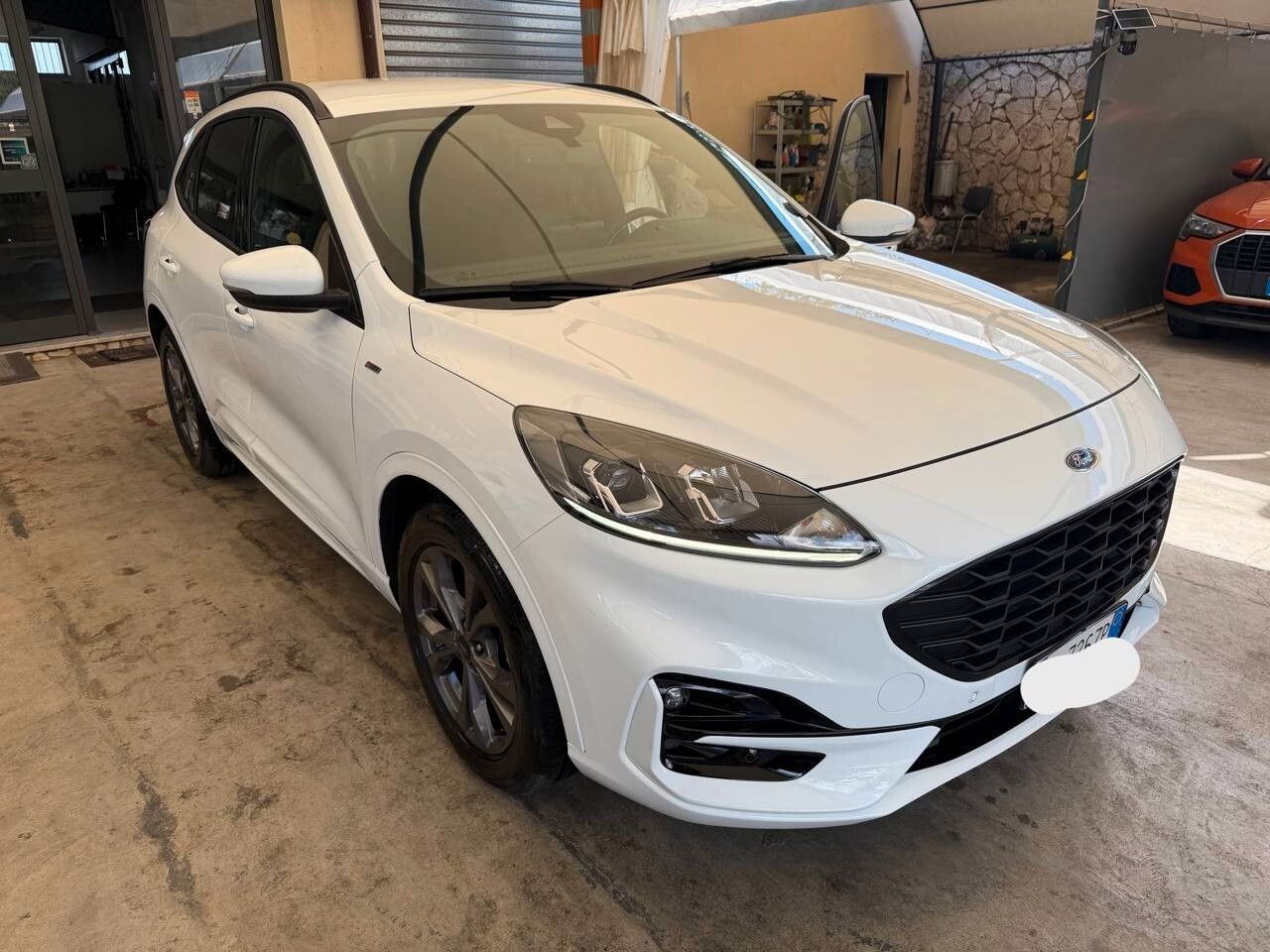 Ford Kuga 2022 1.5 120 CV 2WD ST-Line imagem 2