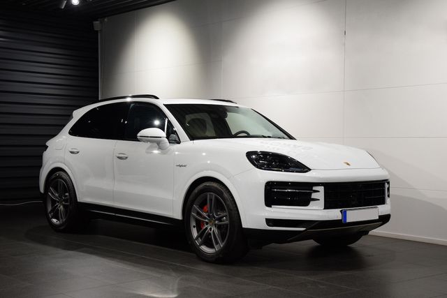 Porsche Cayenne S E-Hybrid*BOSE*ACC*PANO*21"