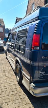 GMC Savana - GMC: Van