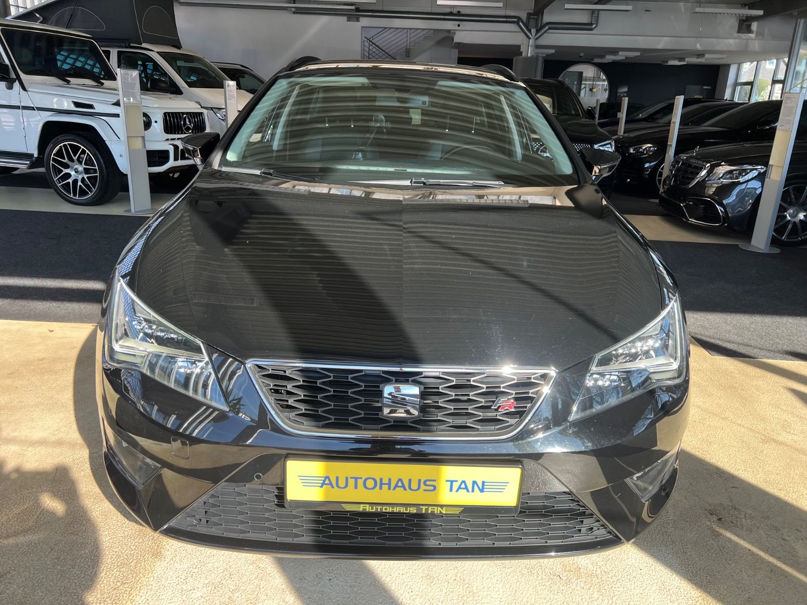 Fahrzeugabbildung SEAT Leon ST FR *LED*NAVI*BLUETOOTH*SITZHEIZUNG*