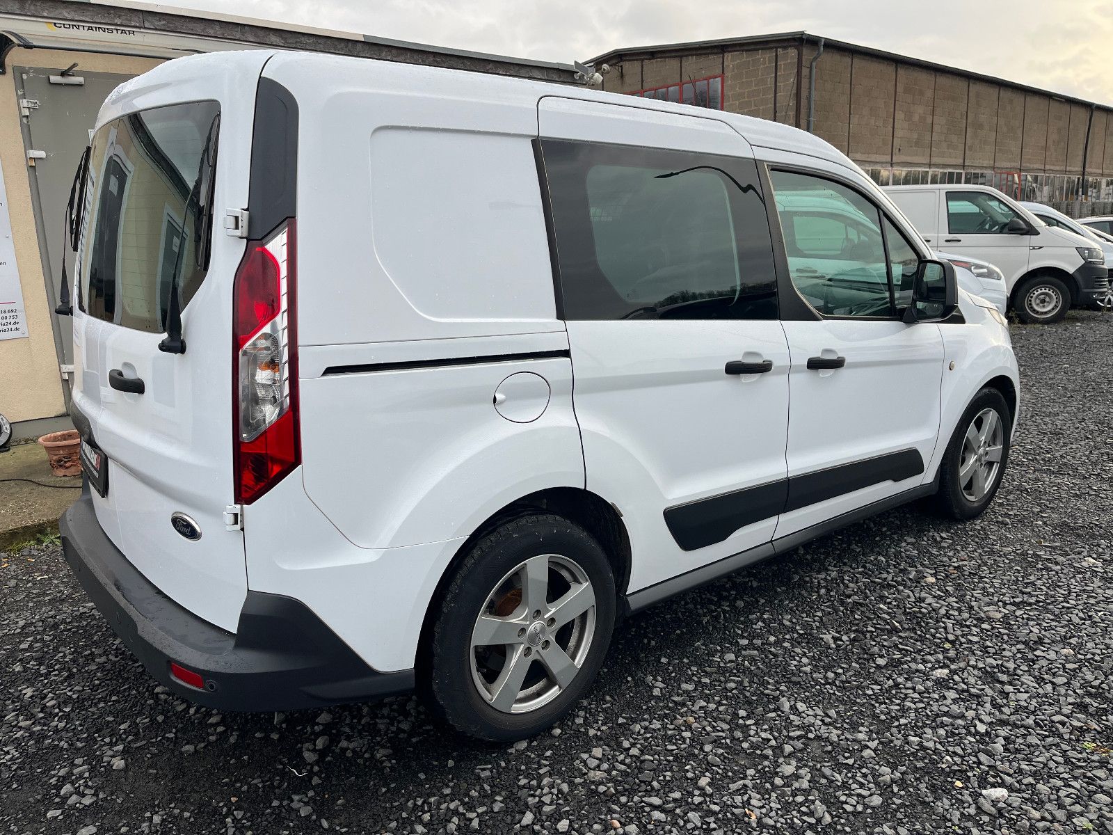 Fahrzeugabbildung Ford Transit Connect*Navi, Kamera, CD, el.Fenster,