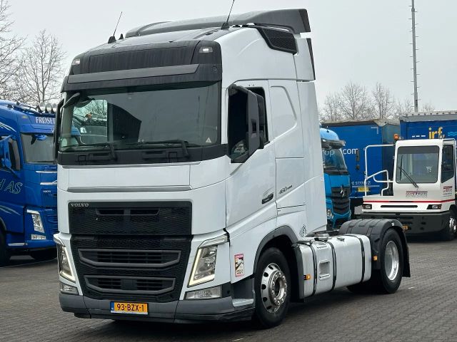 Volvo FH 13.460 4x2 Globetrotter Euro 6 P-Airco Apk!