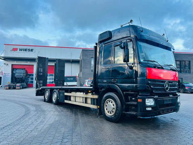 Mercedes-Benz Actros 2541 Maschinentransporter mit Rampen