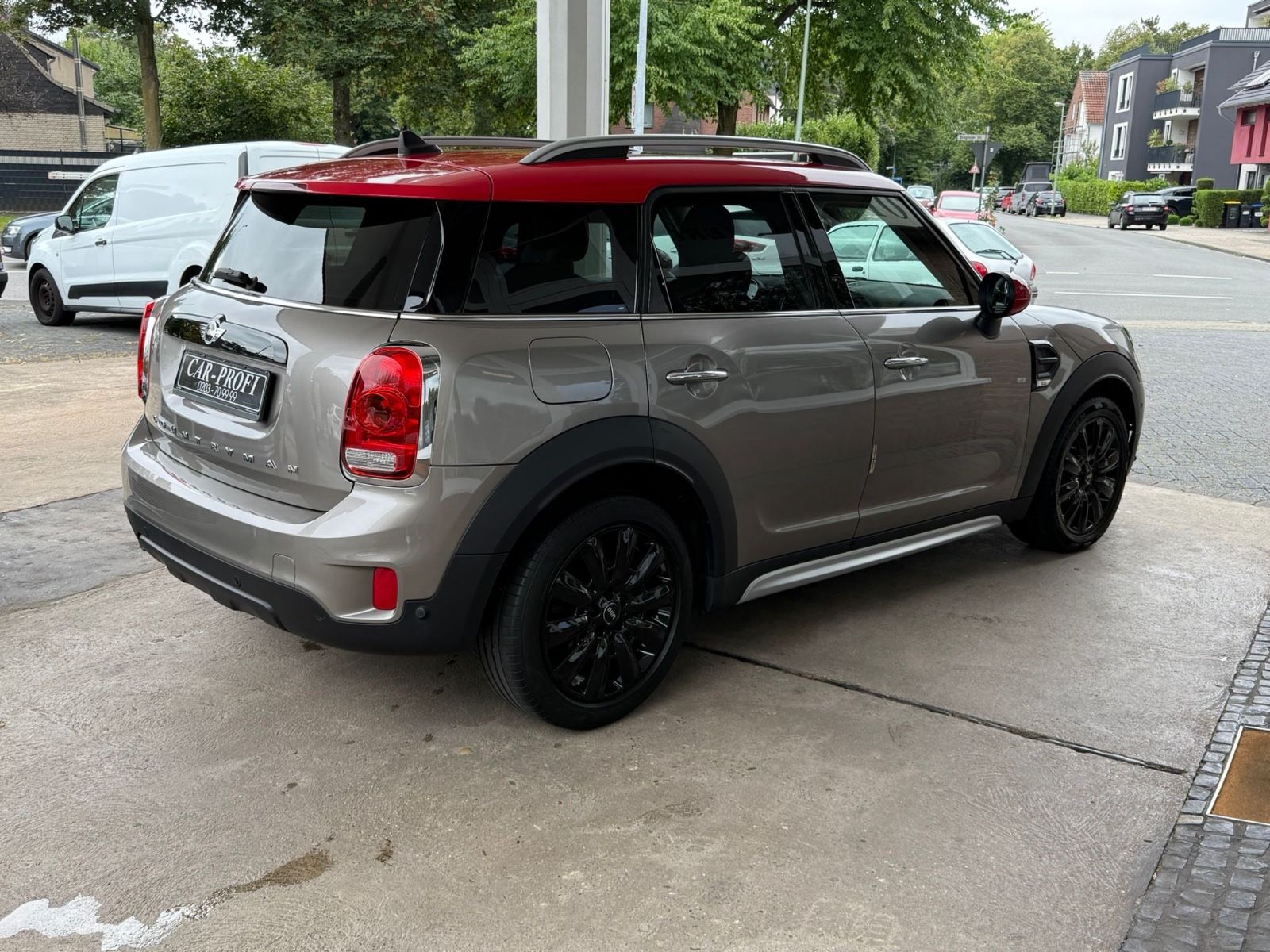 Fahrzeugabbildung MINI Cooper Countryman Autom. Navi/Panorama/1.Hand