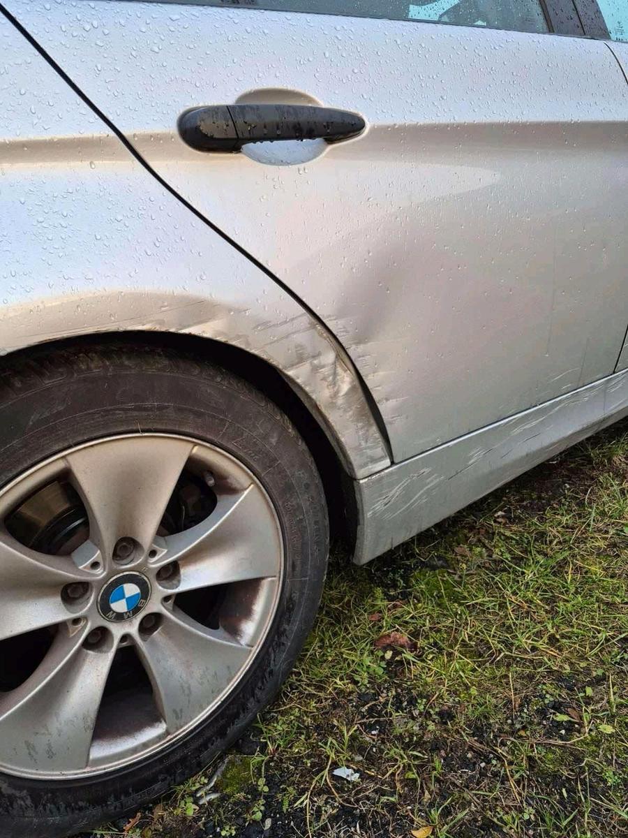 BMW 320 2006 — photo 11
