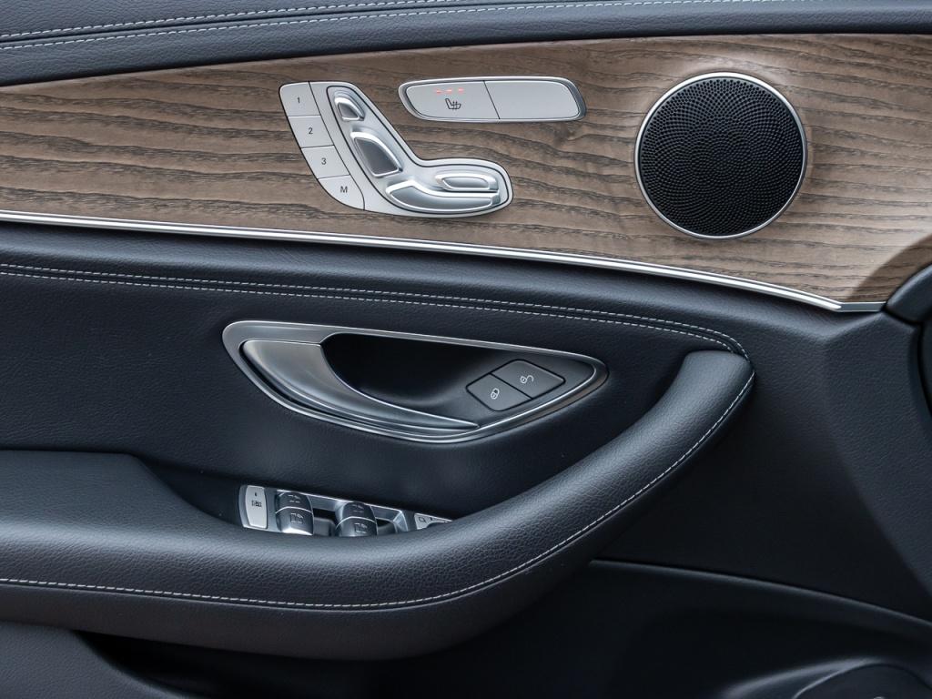 Mercedes-Benz E 220 d T Exclusive *AHK*Cam*LED*Pano*StandHzg*