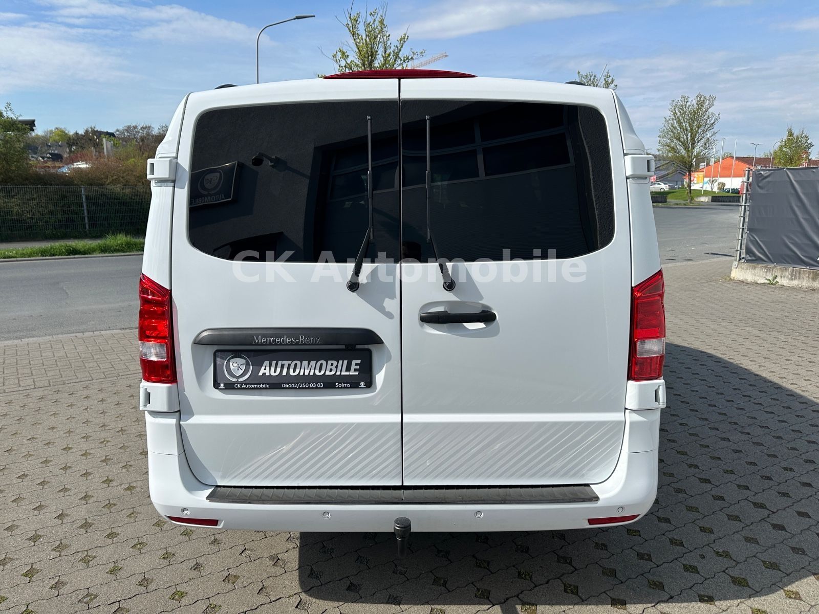 Fahrzeugabbildung Mercedes-Benz Vito Mixto 119 Lang Autom./5 Sitze/Navi/LED/AHK