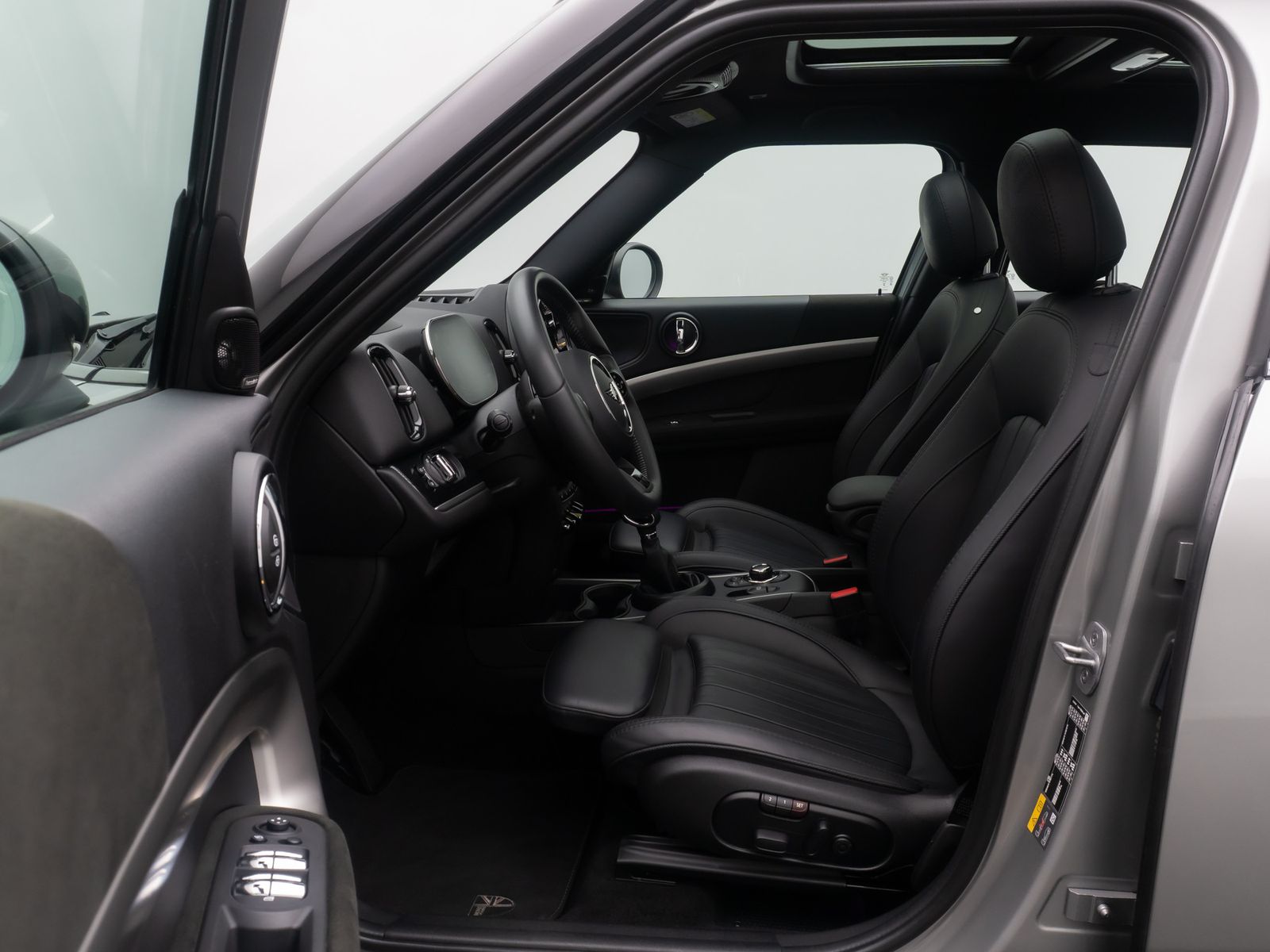 Fahrzeugabbildung MINI Countryman SE (Cooper)  ALL4 HUD Kamera H/K Voll